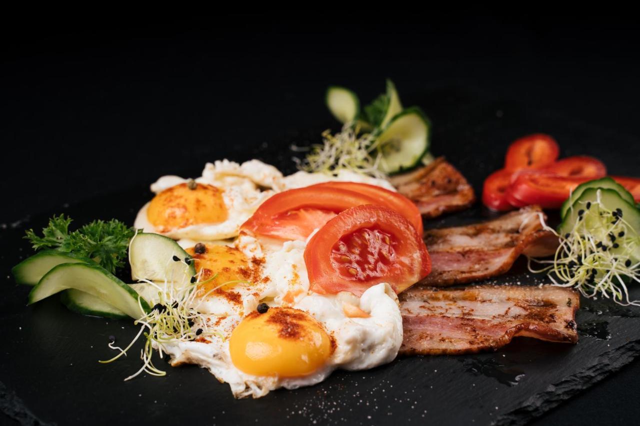 Areo Hotel & Restaurant Bradesti Ngoại thất bức ảnh