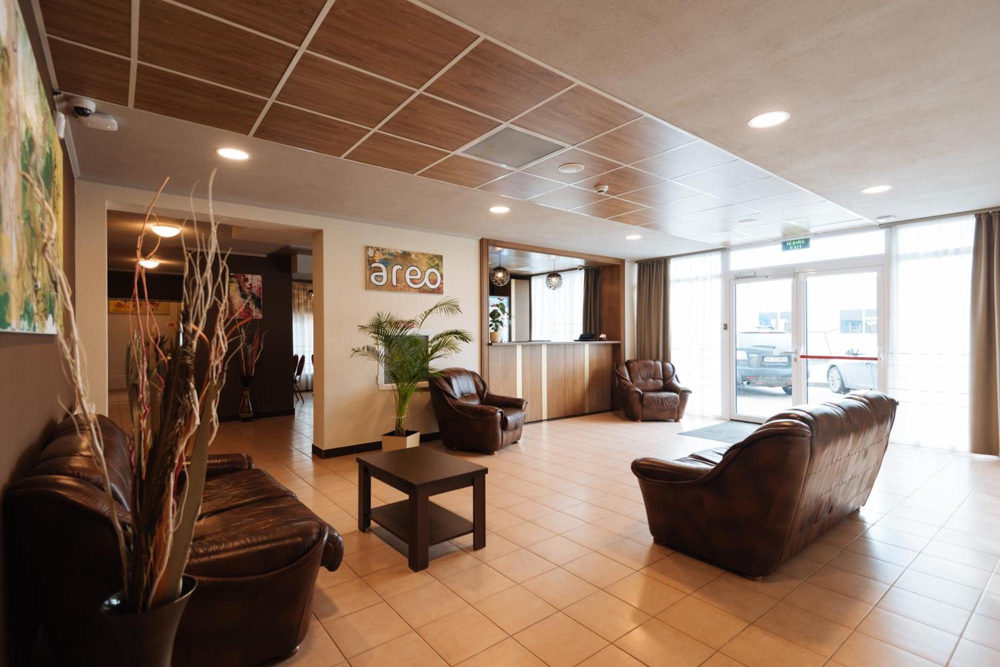 Areo Hotel & Restaurant Bradesti Ngoại thất bức ảnh